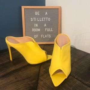 Yellow Mule Pumps💛💛